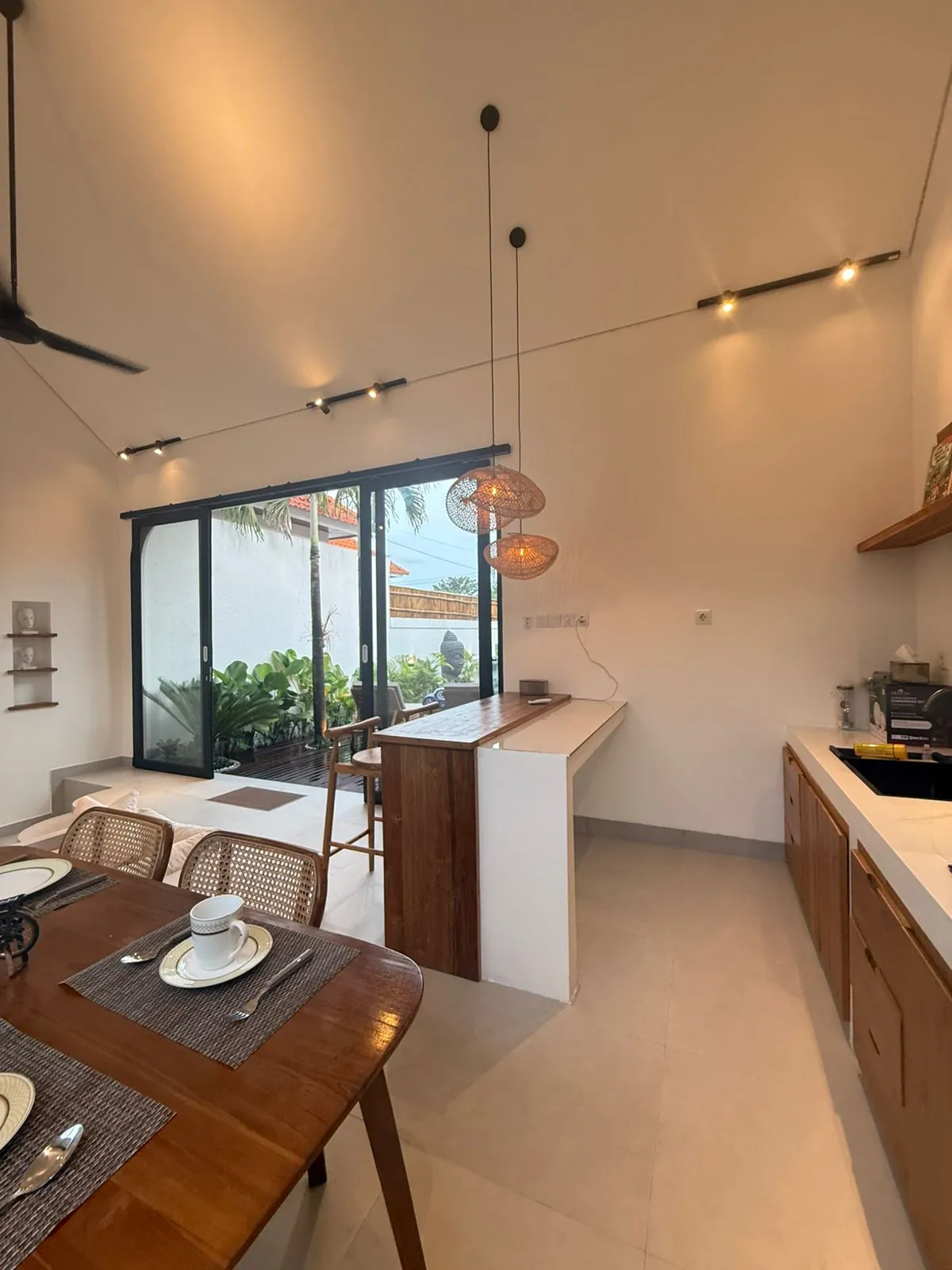 3BR Villa Anthony Padonan — image 2