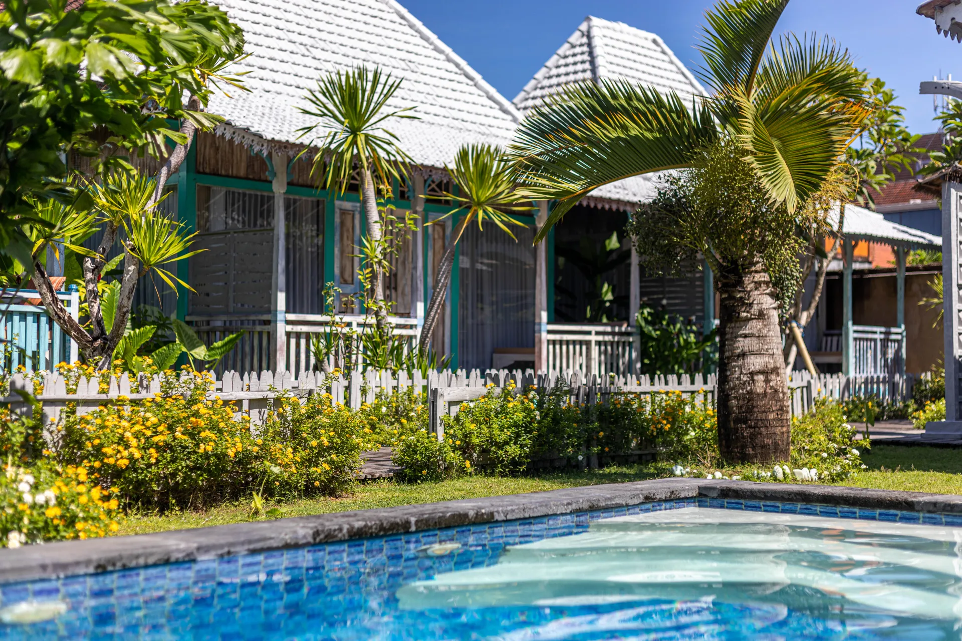 Charming 1BR Garden Villa w/ Pool Balcony & Jacuzzi — image 4