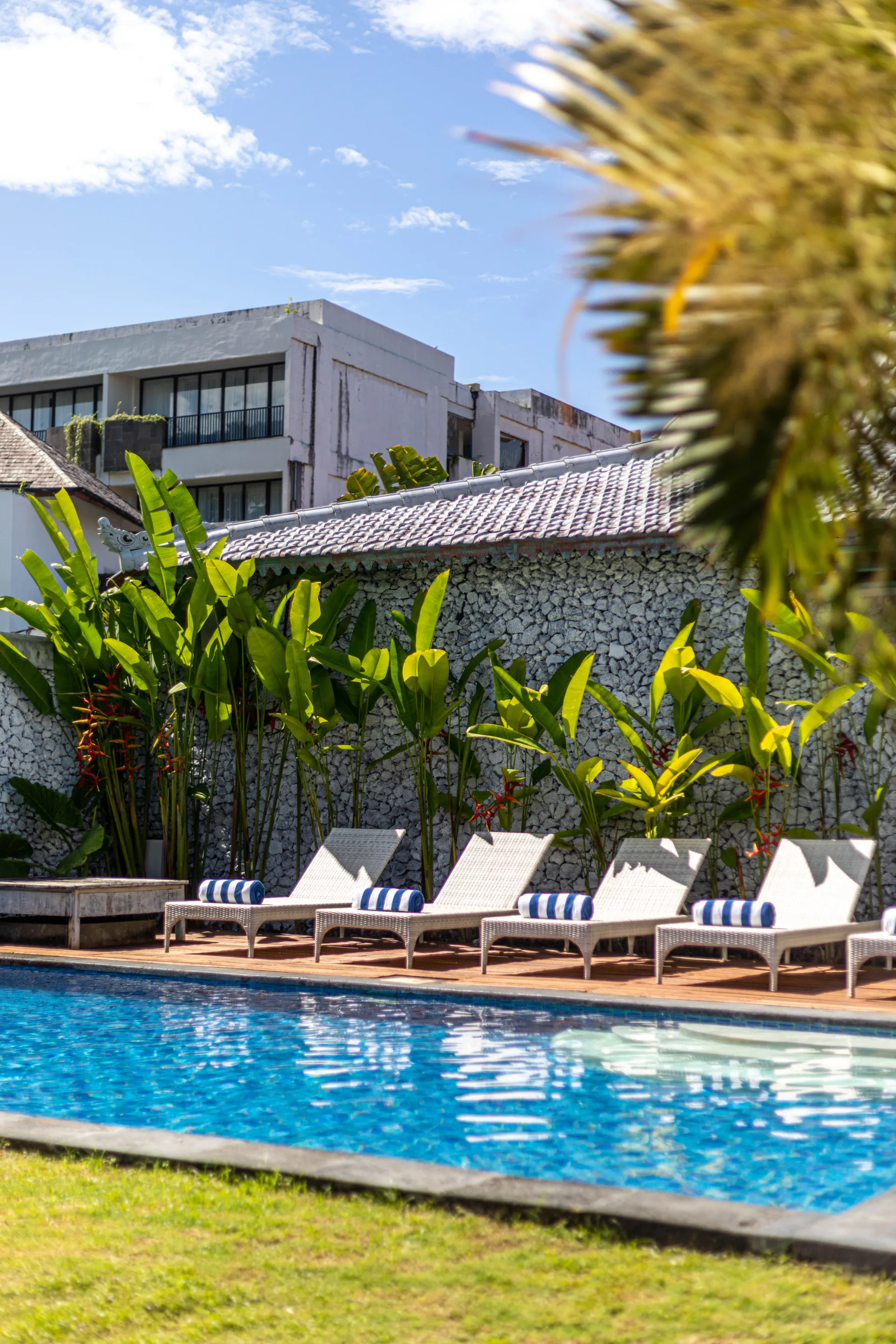 Charming 1BR Garden Villa w/ Pool Balcony & Jacuzzi — image 3