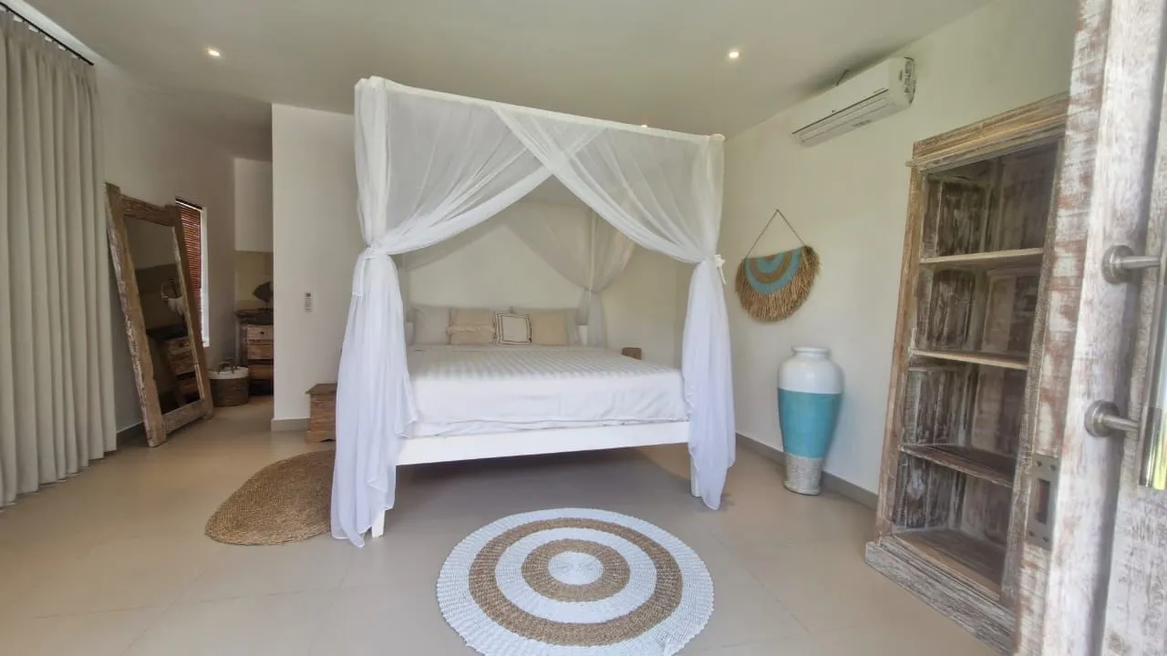Villa For Rent 4 Bed In BumbakUmalasKerobokan Bali CR-3949 — image 2