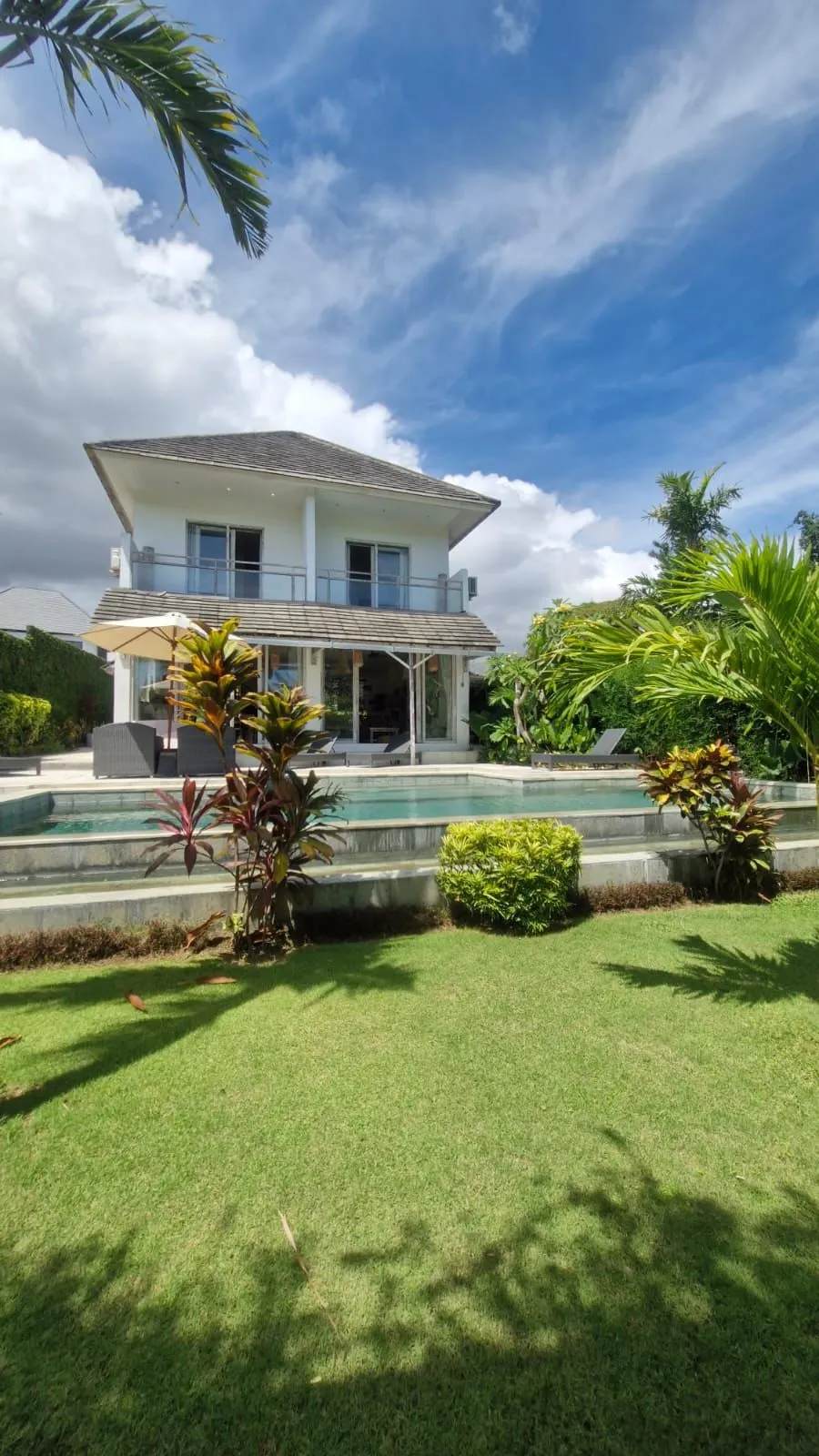 Villa For Rent 4 Bed In BumbakUmalasKerobokan Bali CR-3949