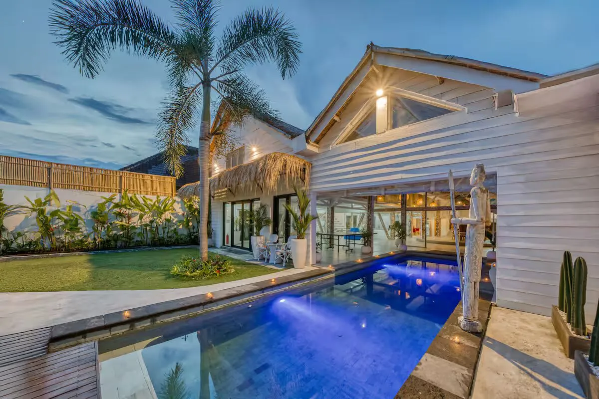4 BEDROOM VILLA 5 MINUTES TO CEMAGI BEACH - AF603