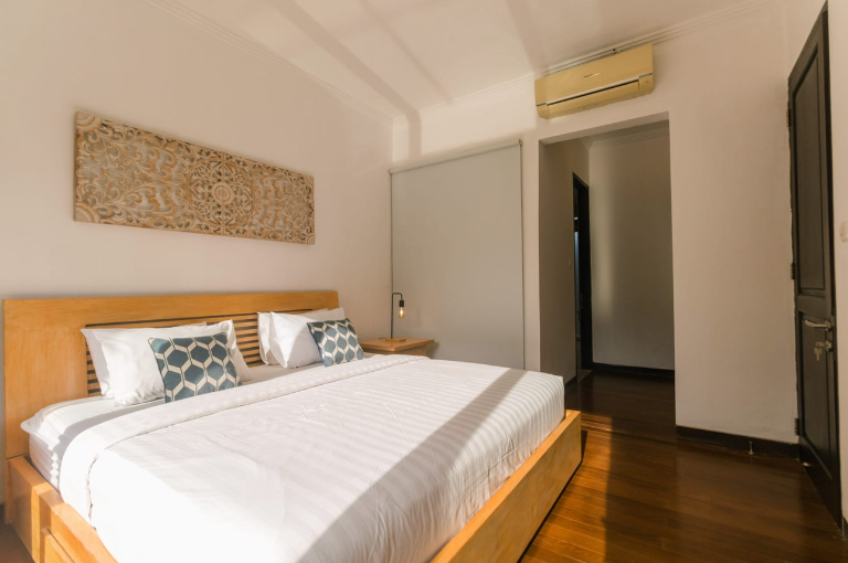 2 bedrooms villa available now — image 2
