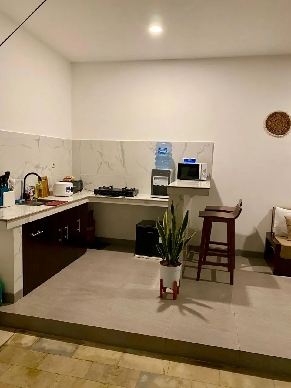 DO 488 - FOR RENT MODERN VILLA IN KEROBOKAN - CANGGU — image 2