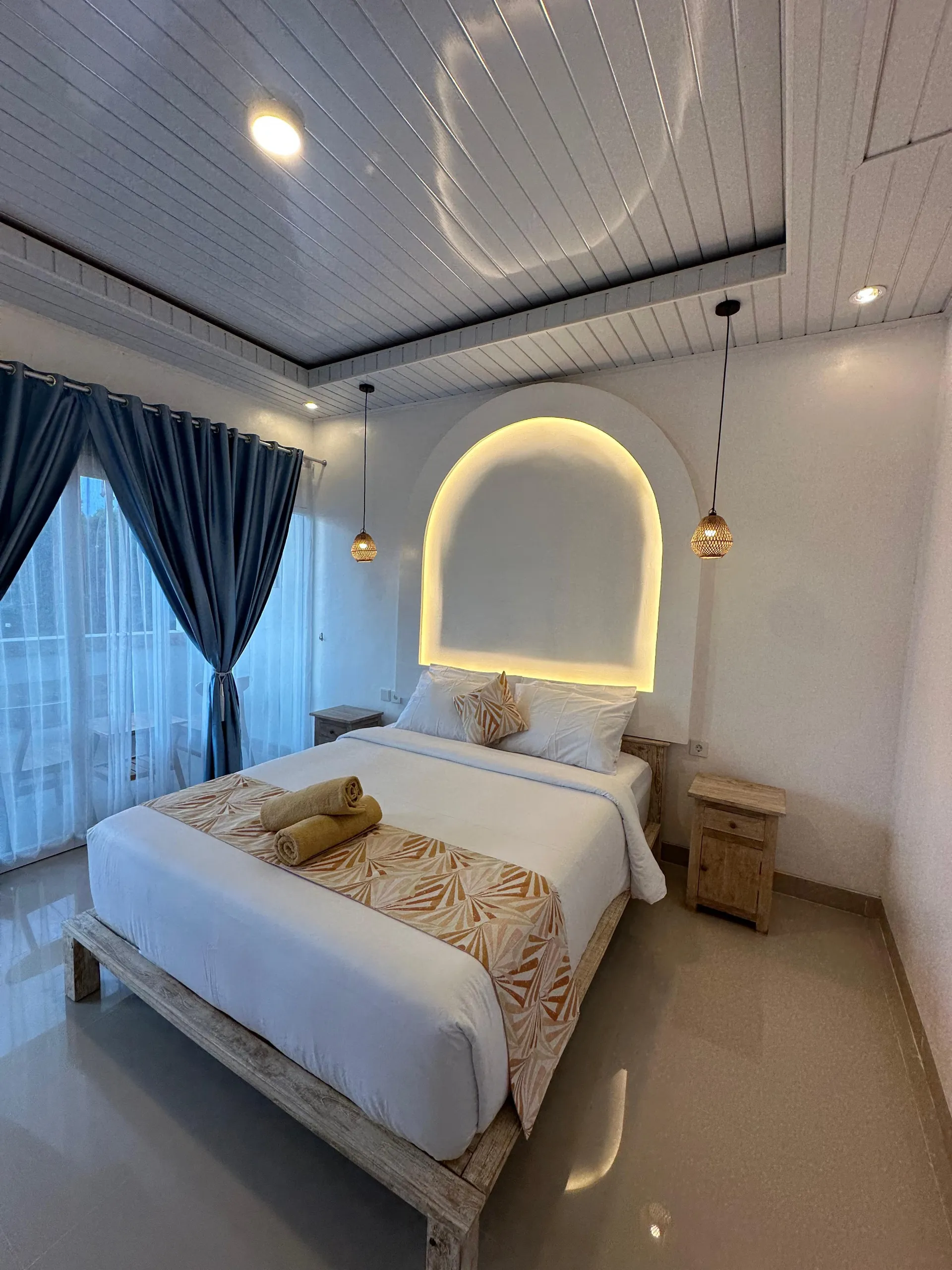 RSK 081- FOR RENT VILLA MINIMALISH CANGGU — image 1