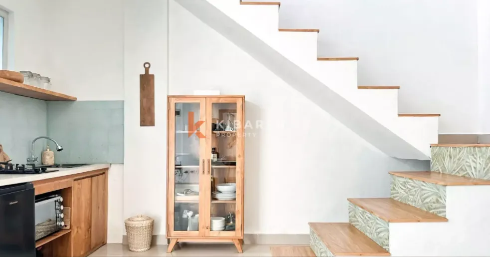 Over Lease Minimalist Two-Bedrooms Villa with Generous Garden YRC5315 — image 2