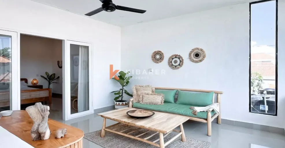 Over Lease Minimalist Two-Bedrooms Villa with Generous Garden YRC5315 — image 3
