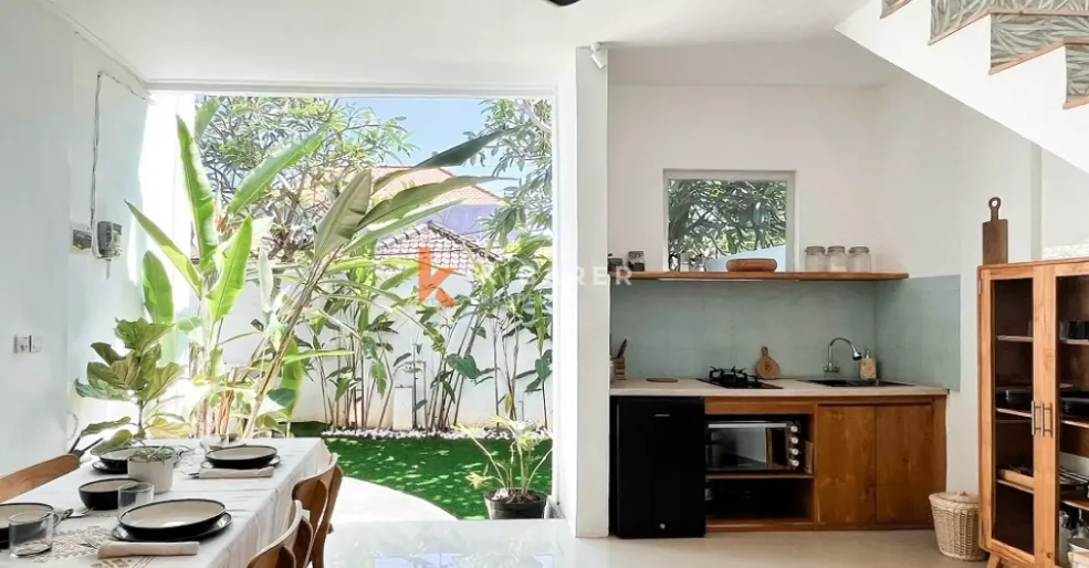 Over Lease Minimalist Two-Bedrooms Villa with Generous Garden YRC5315 — image 1