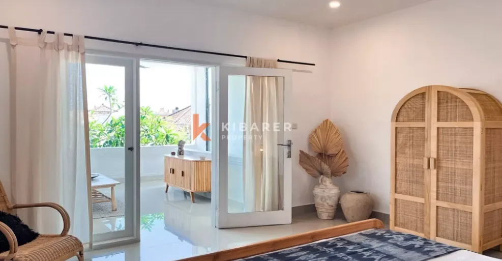 Over Lease Minimalist Two-Bedrooms Villa with Generous Garden YRC5315