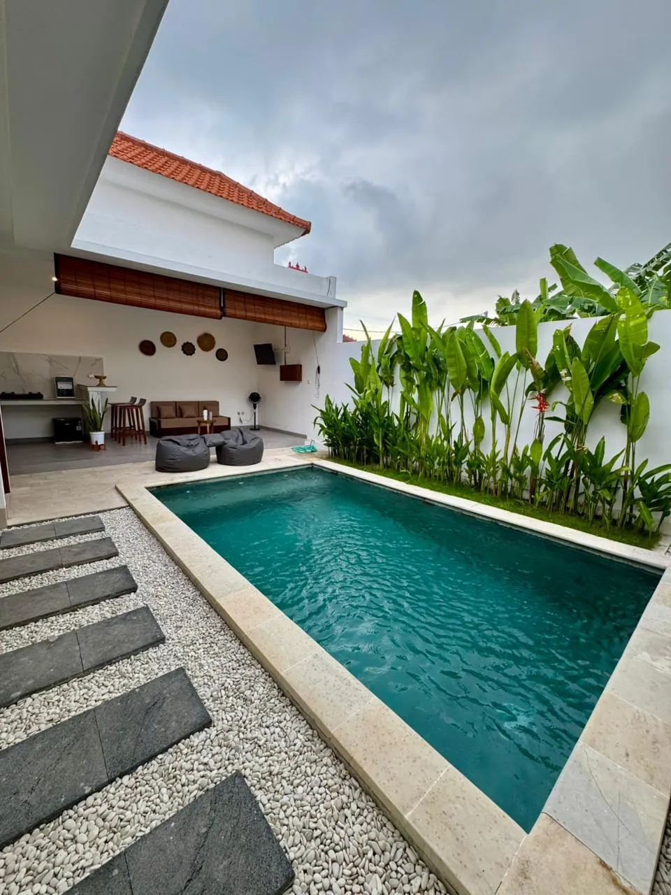 Villa For Rent 2 Bed In Kerobokan Badung Bali KD-3958