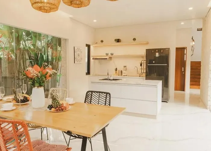 Villa For Rent 3 Bed In Berawa Tibubeneng Bali PO-3960 — image 1