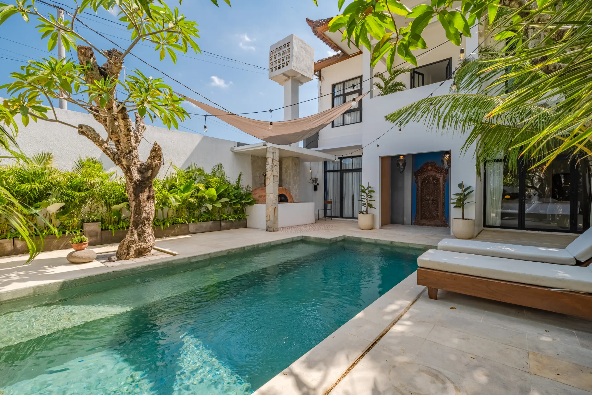 Portal House with BBQ & Cinema area