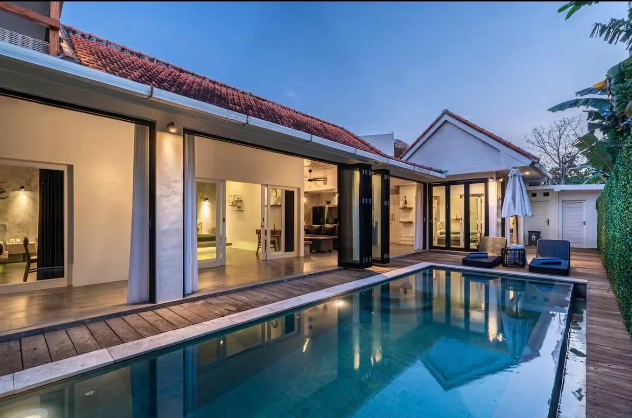 3 BR Charming Villa in Padang Linjong Canggu Area