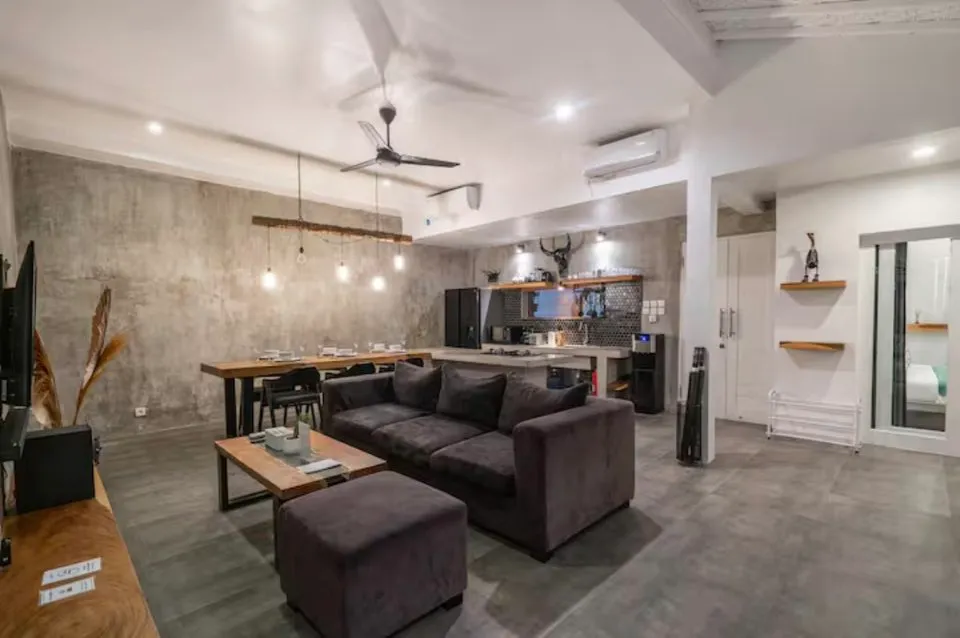 3 BR Charming Villa in Padang Linjong Canggu Area — image 3