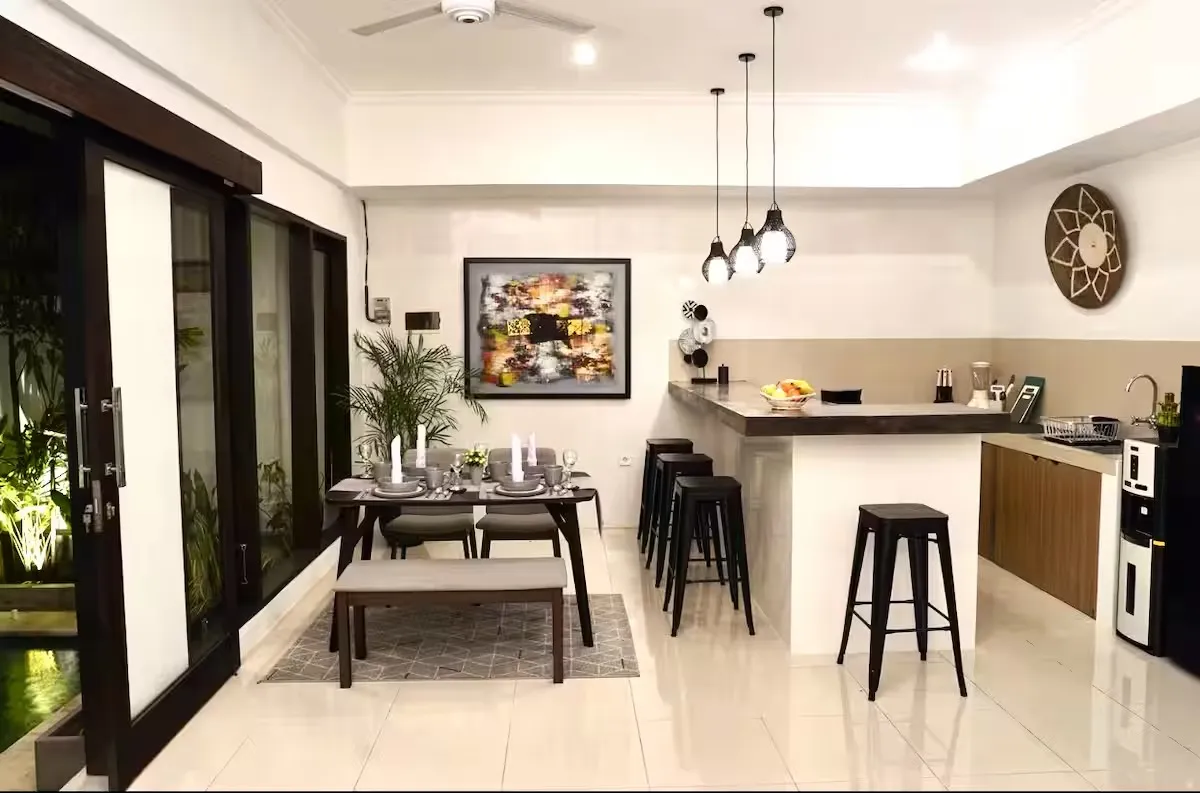 2 BR VILLA IN UMALAS — image 3
