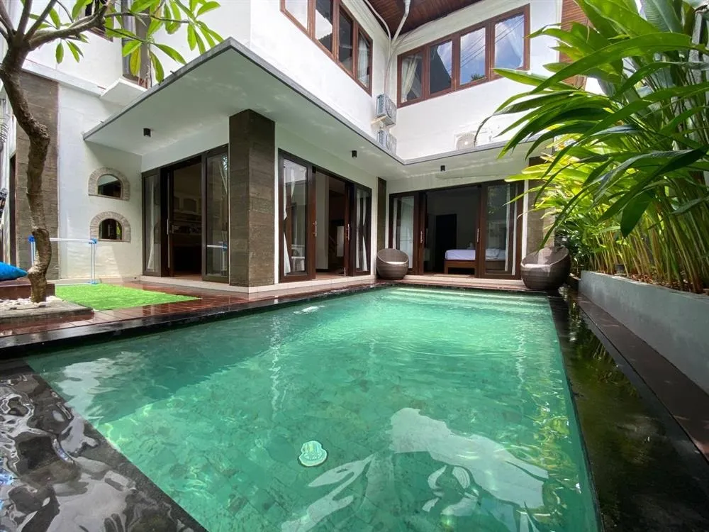 3 BR VILLA IN SEMINYAK — image 1