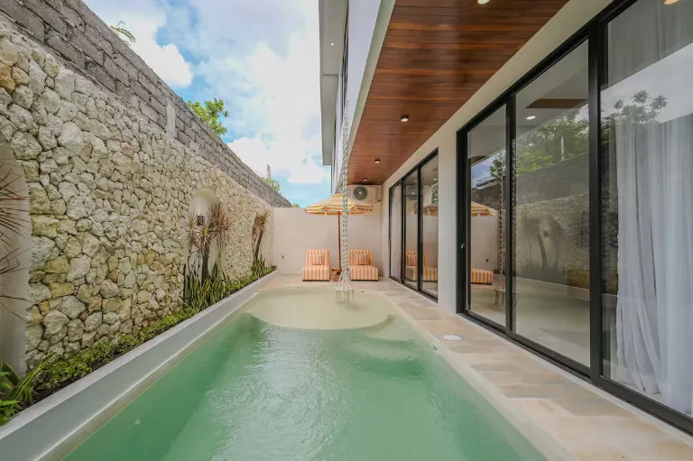 3 BR VILLAS IN UMALAS
