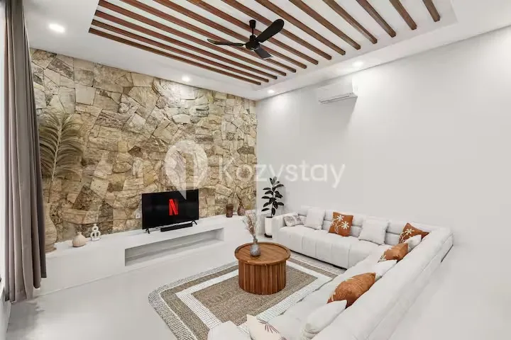 3 BR VILLA IN UMALAS — image 2