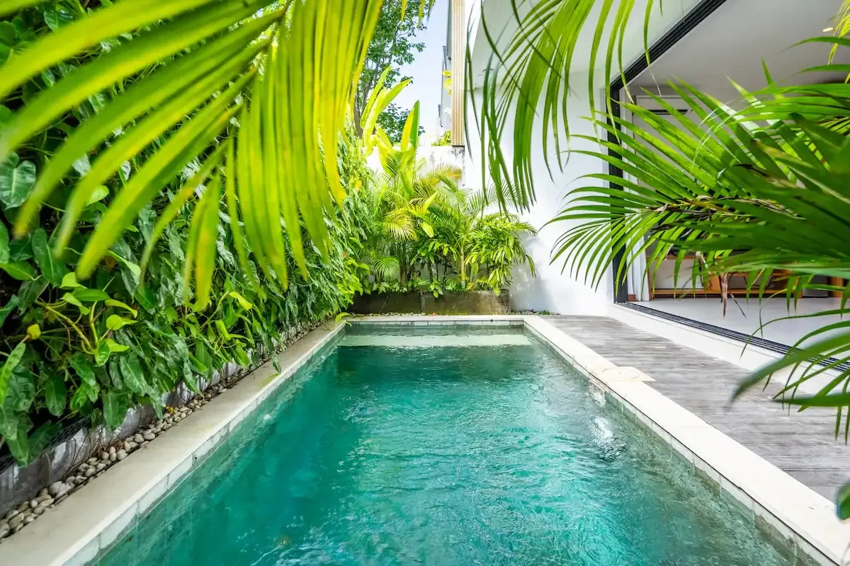 2 BR VILLA IN UMALAS KEROBOKAN — image 1