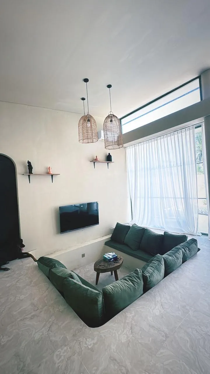 2BR Villa at Jalan Pantai Seseh Cemagi — image 3