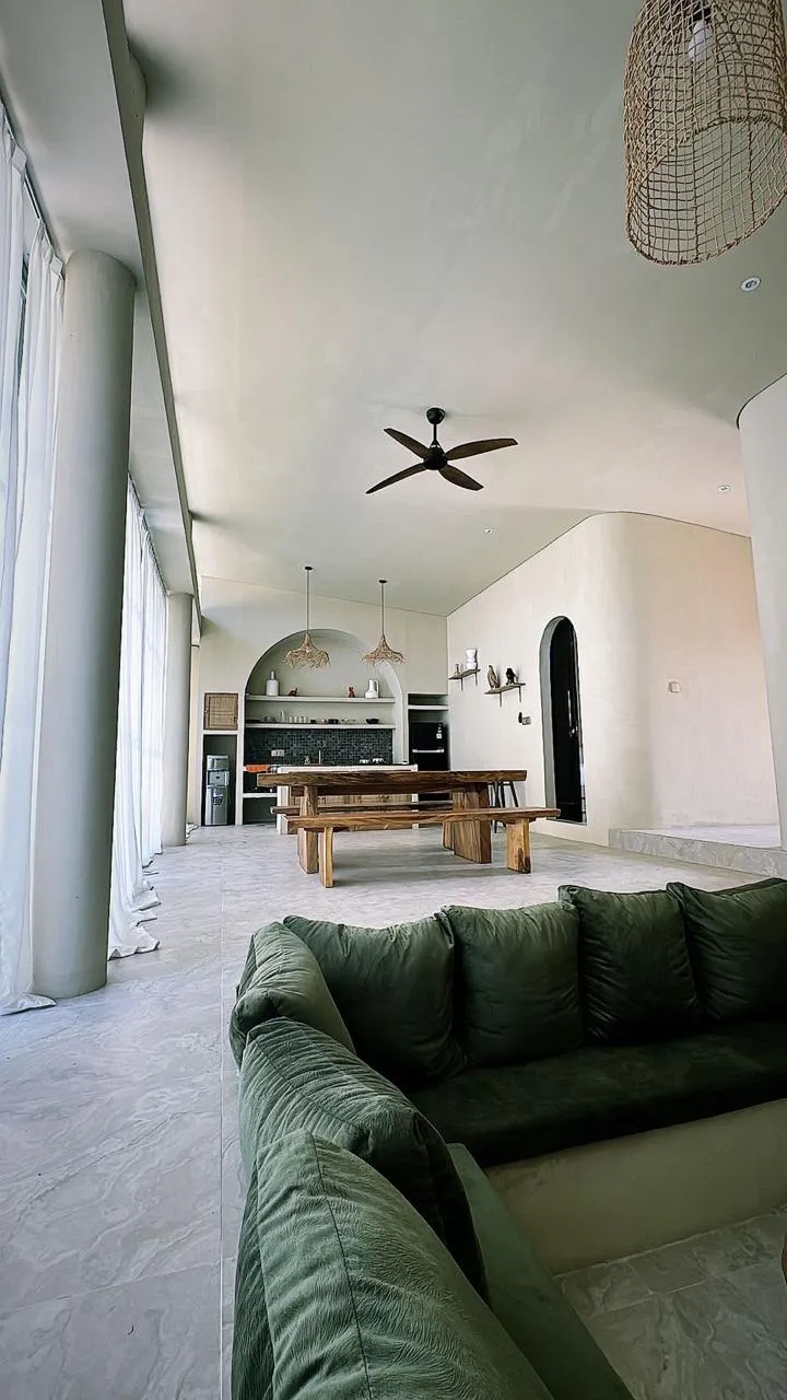 2BR Villa at Jalan Pantai Seseh Cemagi — image 2