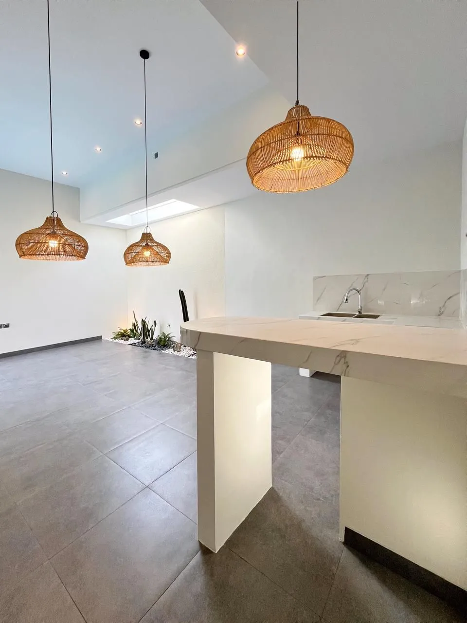 2BR Brand New Umalas Unfurnished — image 3