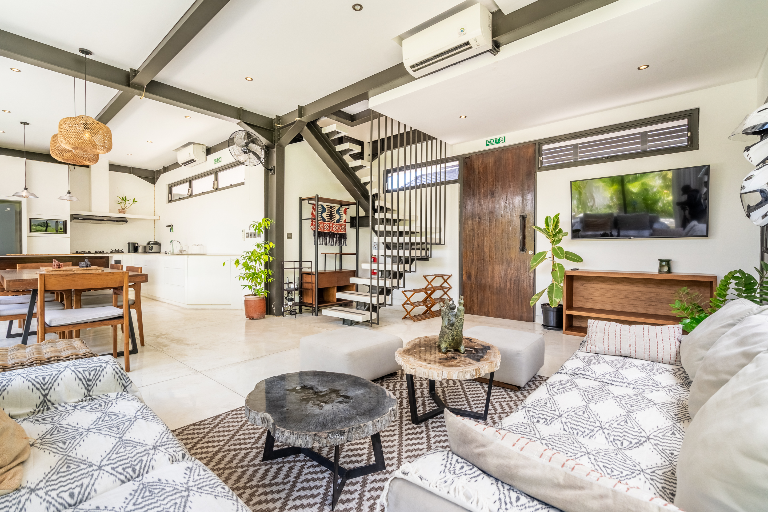 ELEGANT-LUXURY 2BR VILLA IN CENTRAL UMALAS