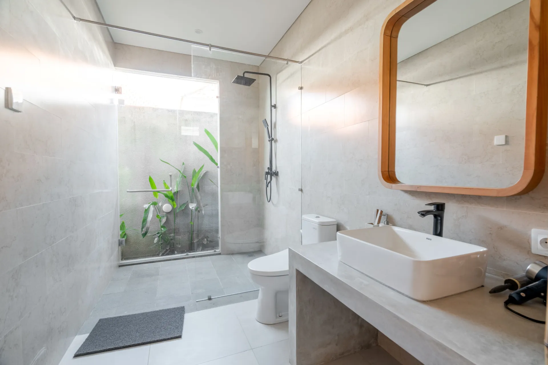 Tumbak Bayuh : 2BR Villa with Fully Serviced Included — image 2