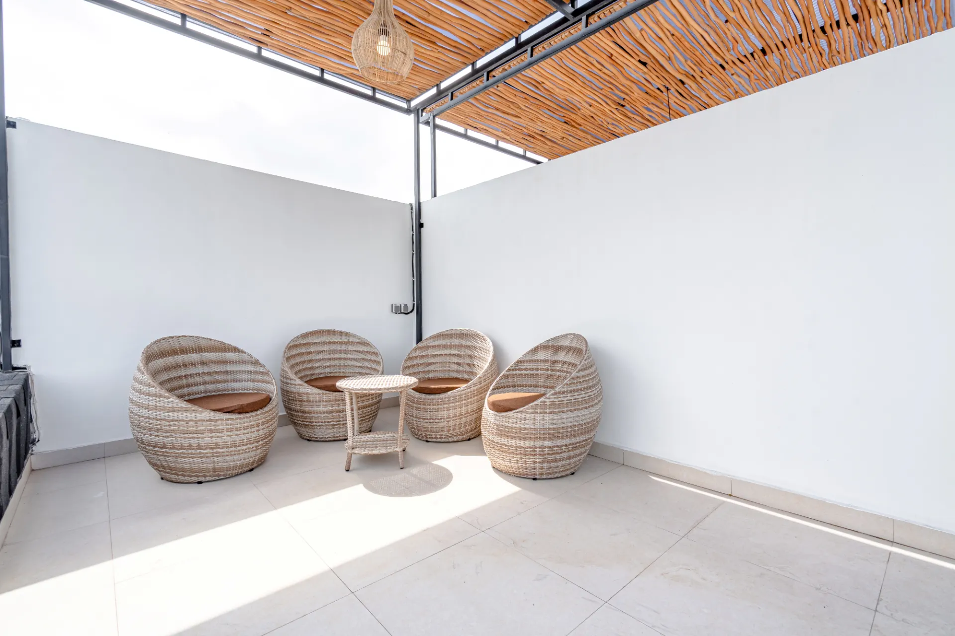 Pererenan Area: Electricity included 2BR with Rooftop — image 4