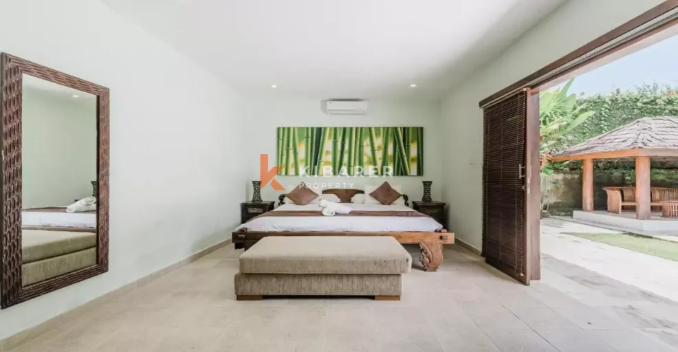 Spacious Four-Bedroom Private Villa with Pool in Seminyak YRR3734 — image 2