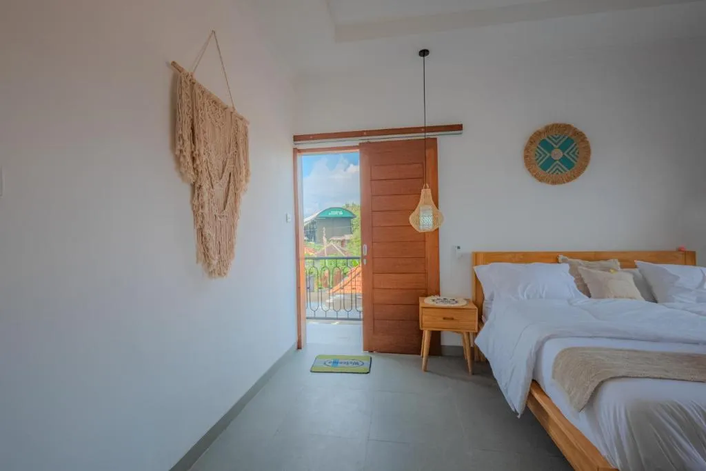 3 BR VILLA IN CANGGU - FREE 1 BIG BIKE — image 4