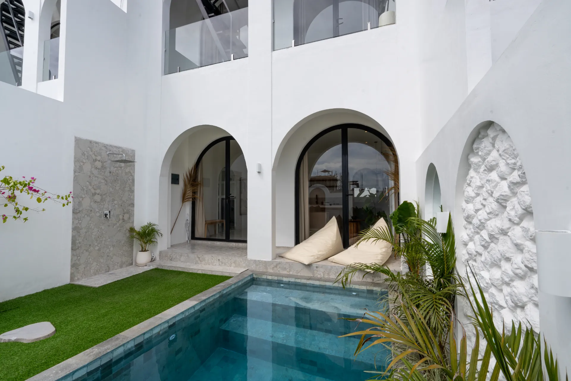Your perfect 1-Bedroom Rooftop Pool Villa in North Pererenan - unu villas — image 4