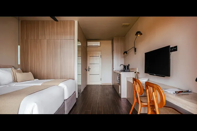 Signature Studio Balcony AVIATOR HOTEL — image 2
