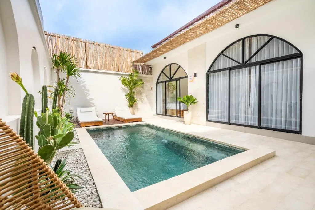 2 BR VILLA IN JIMBARAN — image 1