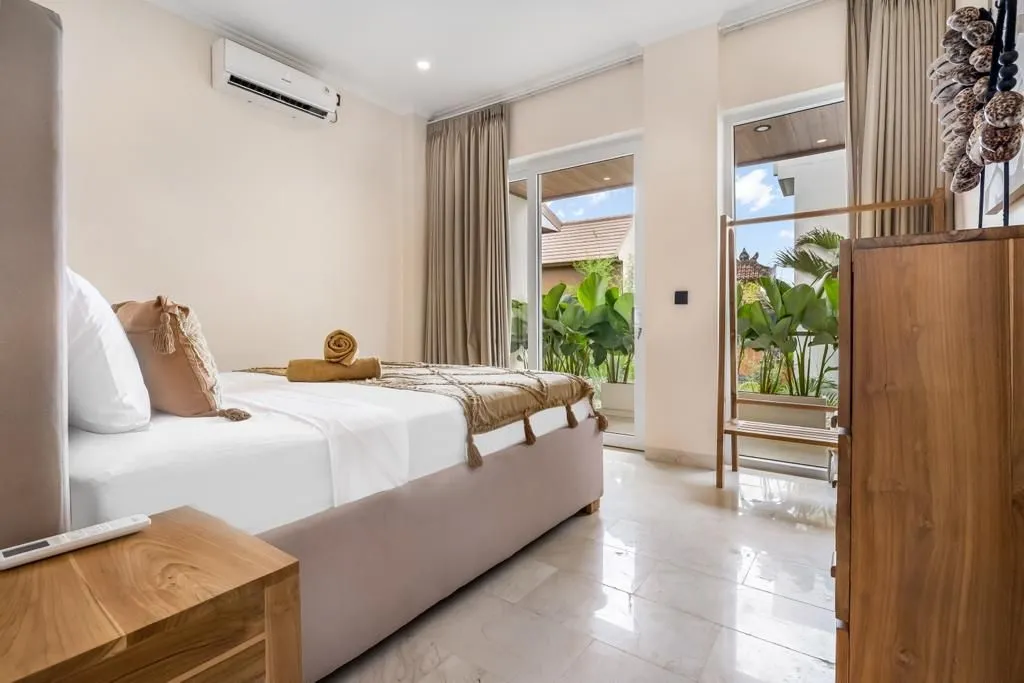 Villa For Rent 2 Bed In Pererenan Badung Bali EK-3983 — image 3