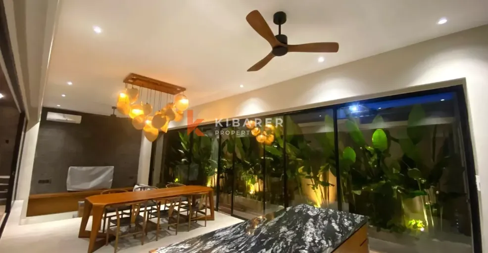 Modern Tropical 3BR Villa with Private Enclosure in Batu Bolong YRV4580 — image 4
