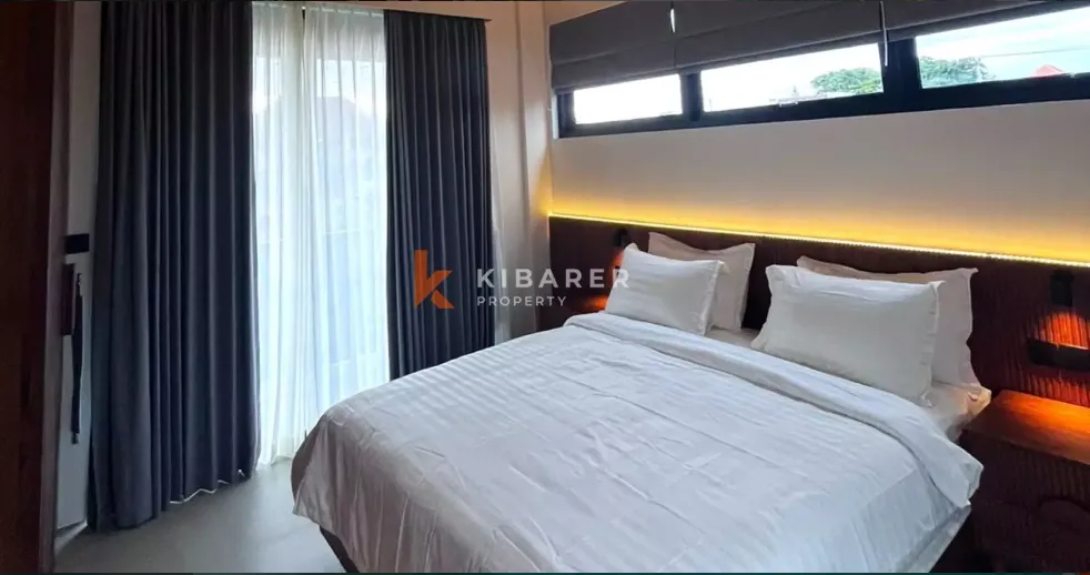 Modern Tropical 3BR Villa with Private Enclosure in Batu Bolong YRV4580 — image 1