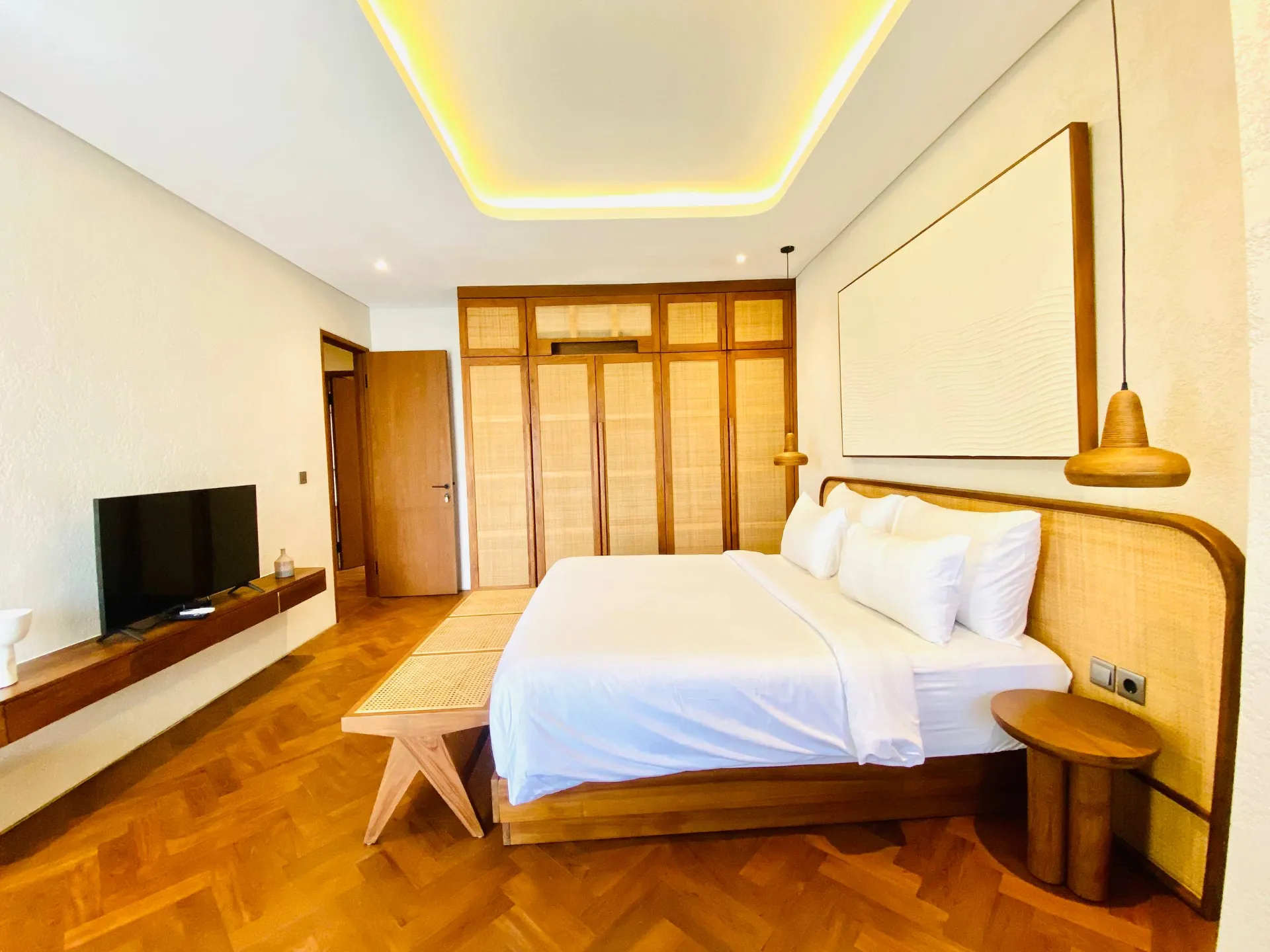 3 BEDROOM LUXURY VILLA FULLY FURNISHED IN BERAWA - AF605 — image 3
