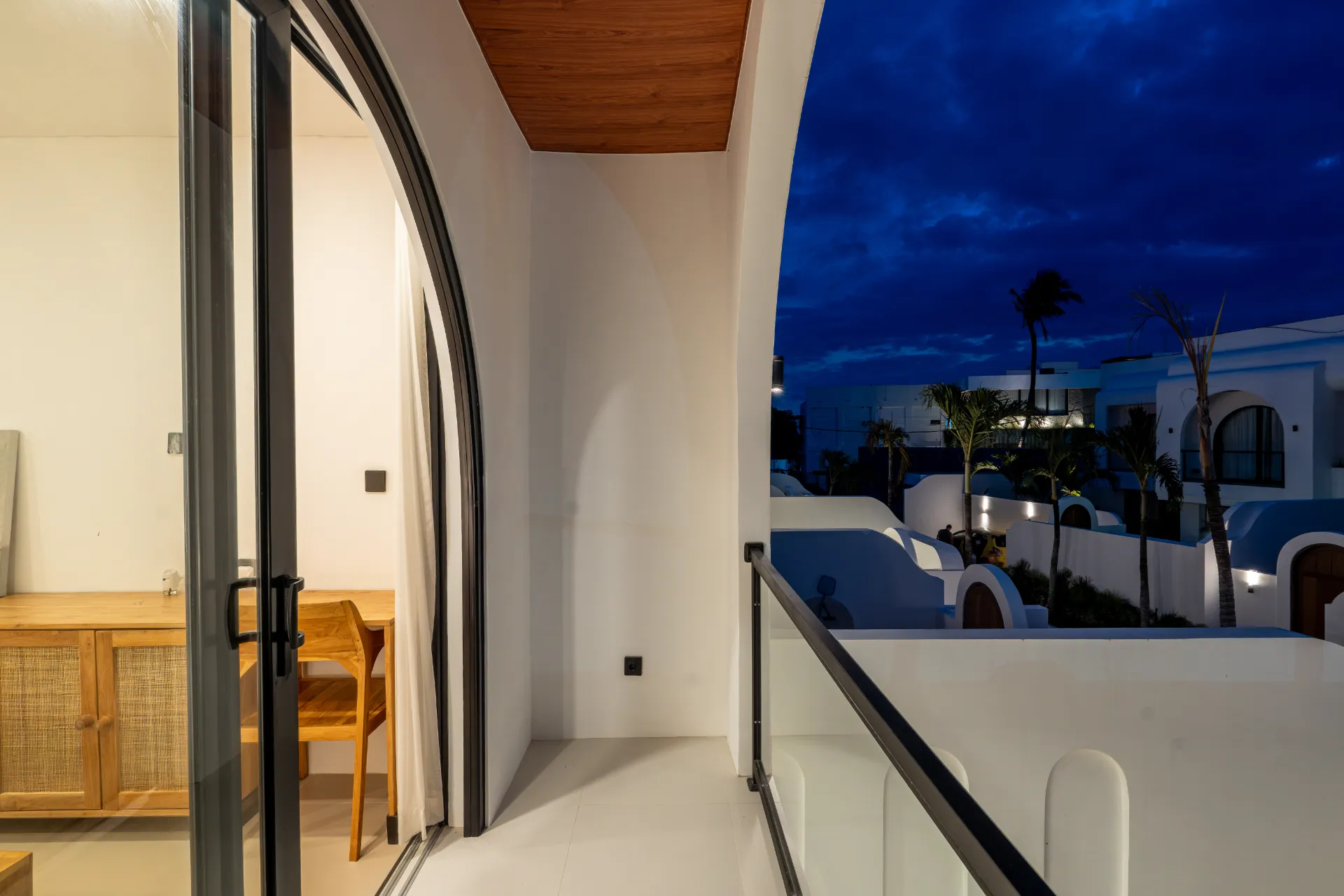 Amal -Luxe 2BR Canggu | Paddy View & Sunken Lounge — image 4
