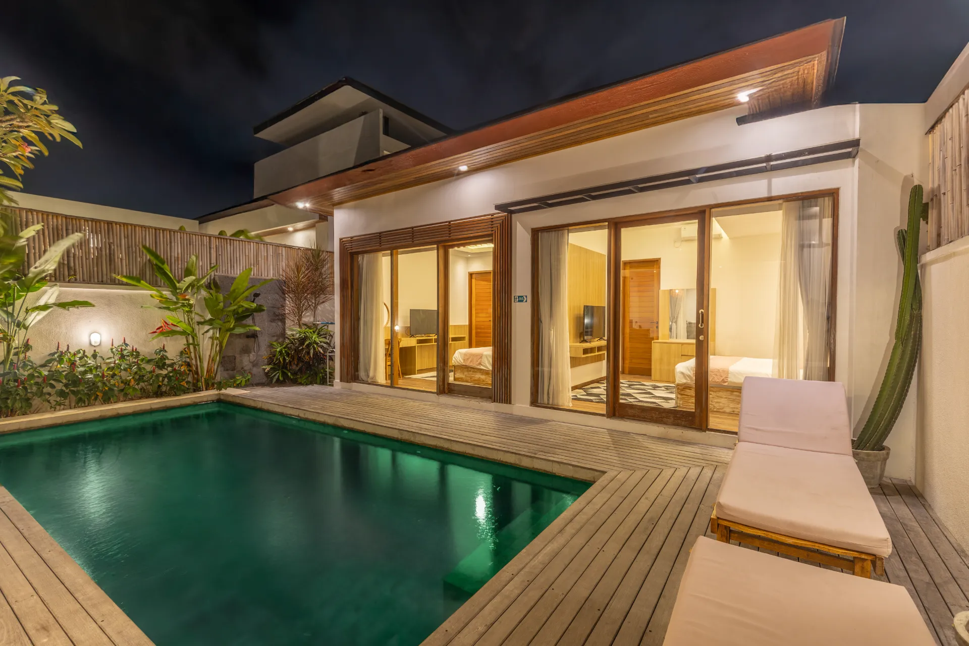 Bernard - Uluwatu 2BR Tropical Villa | Pool Near Beaches