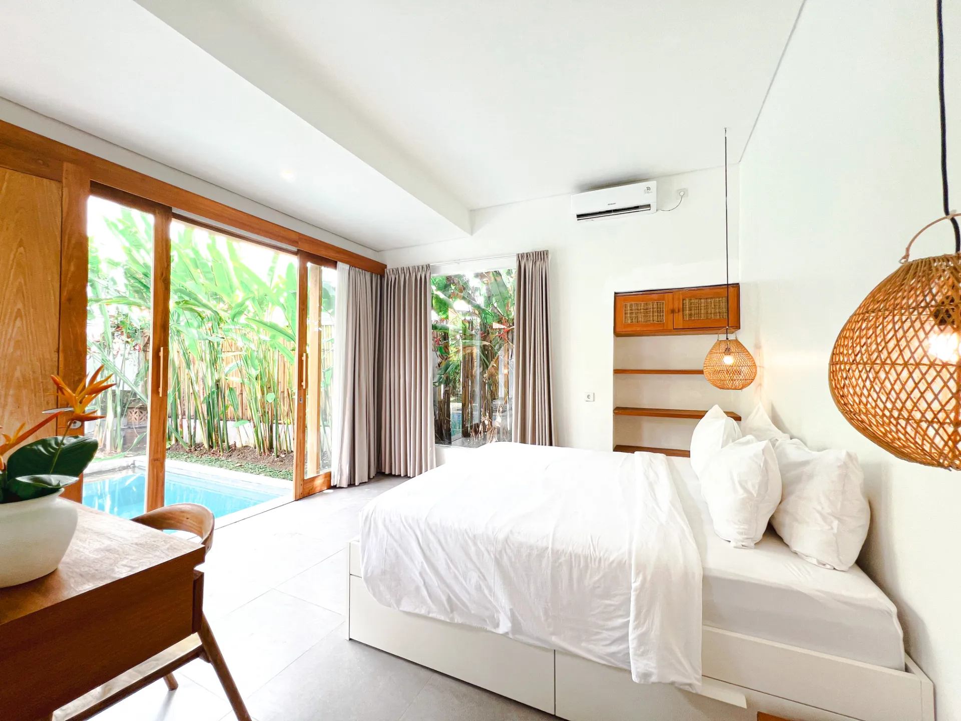 1 BR Villa Seseh – Walk to Cafés & Coworking — image 2