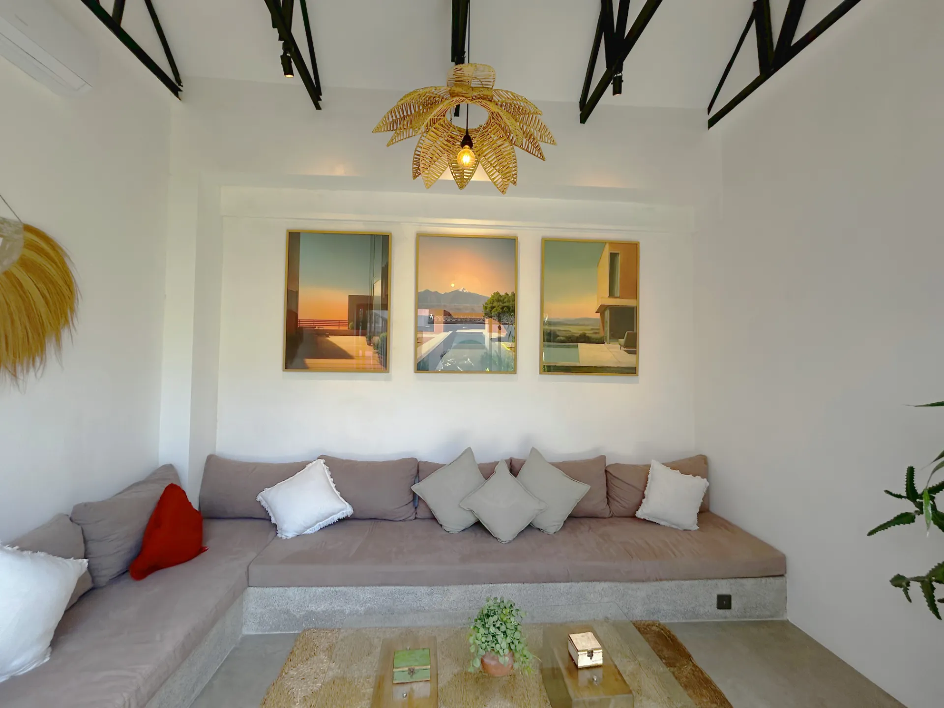 Stylish Tropical Villa with Private Pool in Berawa — image 3