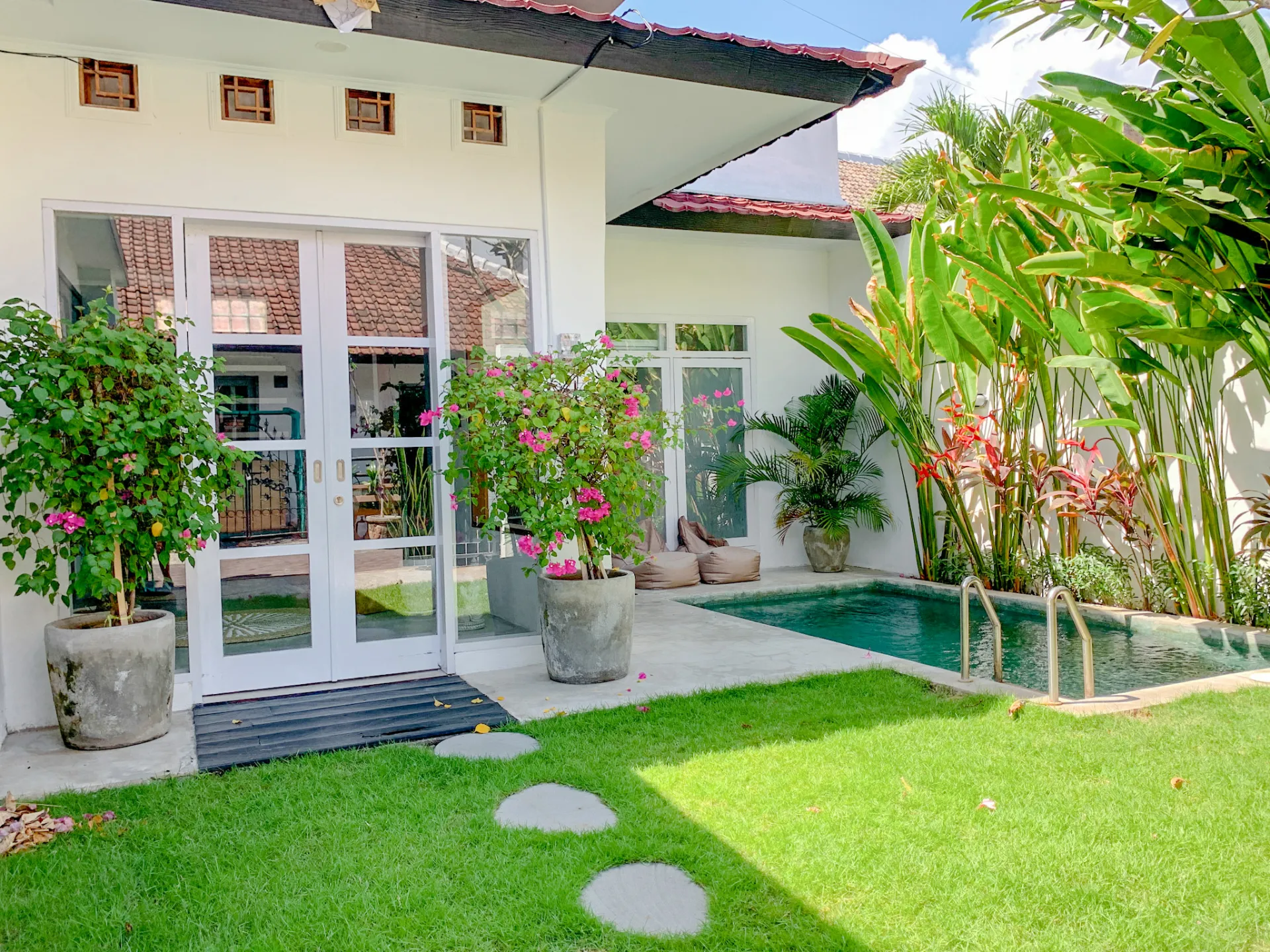 Charming Tropical Private Pool Villa in Canggu