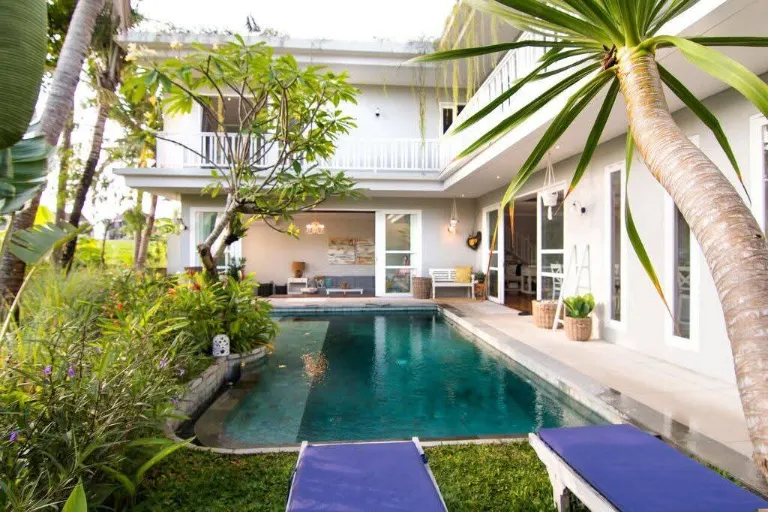 3 BEDROOM VILLA IN BERAWA IDR 45 MILL/MONTH — image 1