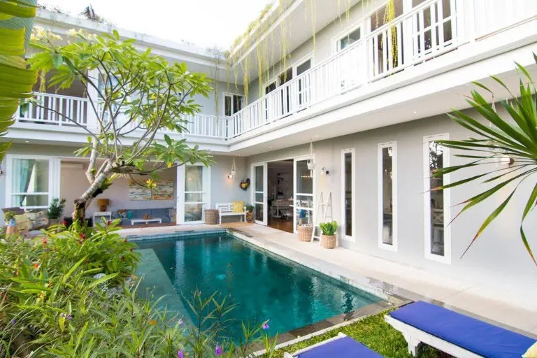3 BEDROOM VILLA IN BERAWA IDR 45 MILL/MONTH