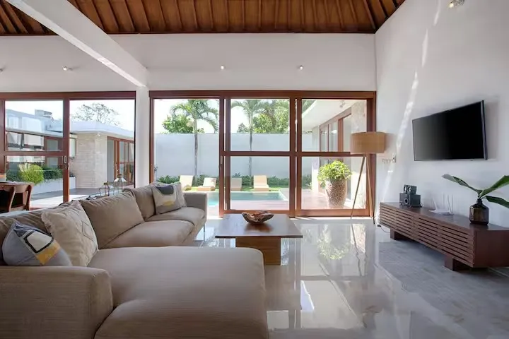 2 BR VILLA IN TUMBAK BAYUH — image 2