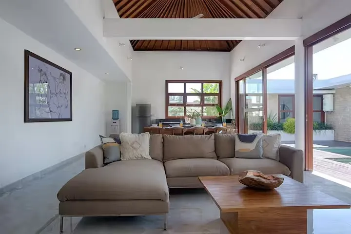 2 BR VILLA IN TUMBAK BAYUH — image 4