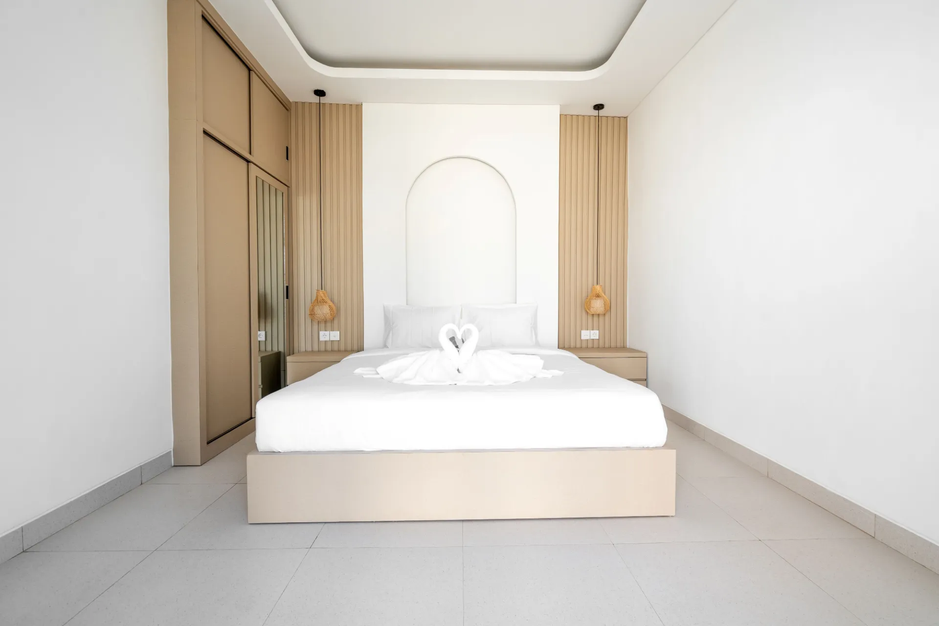 Prime Loc in Pererenan - 2BR Villa w/Rooftop — image 1