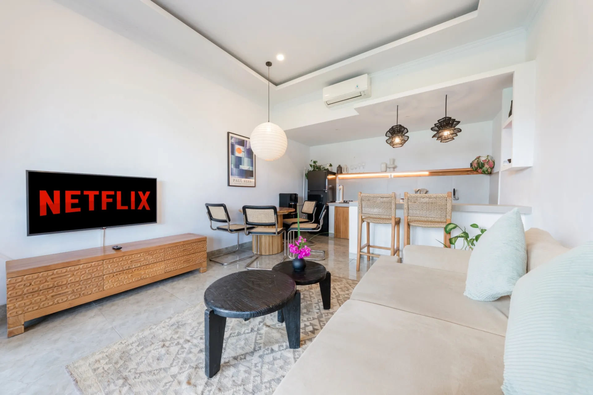 2BR Villa - Workspace w/PC - Electricity Included - Pet allowed — image 1