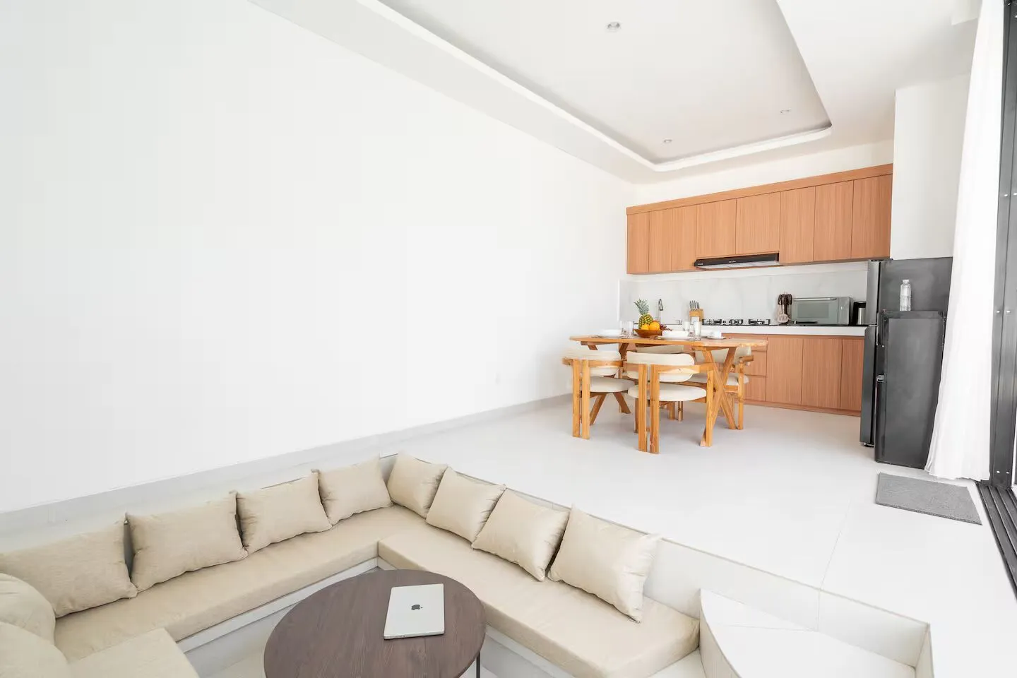 2 BEDROOMS VILLA FOR MONTHLY RENT IN PERERENAN - PANTAI LIMA - YO200A — image 2